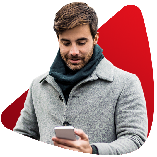 Hombre con celular