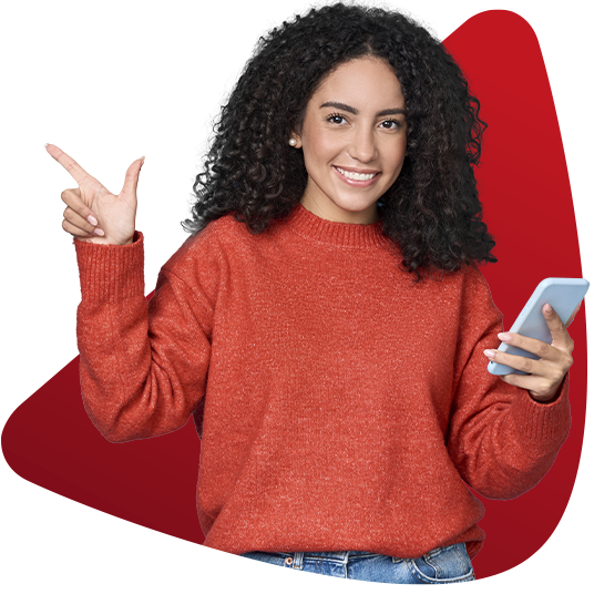 Mujer con celular senalando